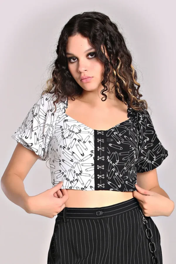 Hell Bunny Tops | Tops>Safety Pin Crop Top Black